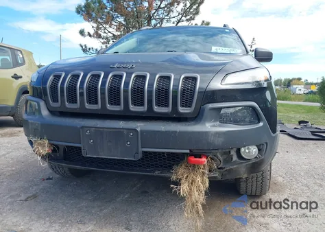 2016 Jeep Cherokee Trailhawk from USA, damaged, VIN 1C4PJMBB0GW359311